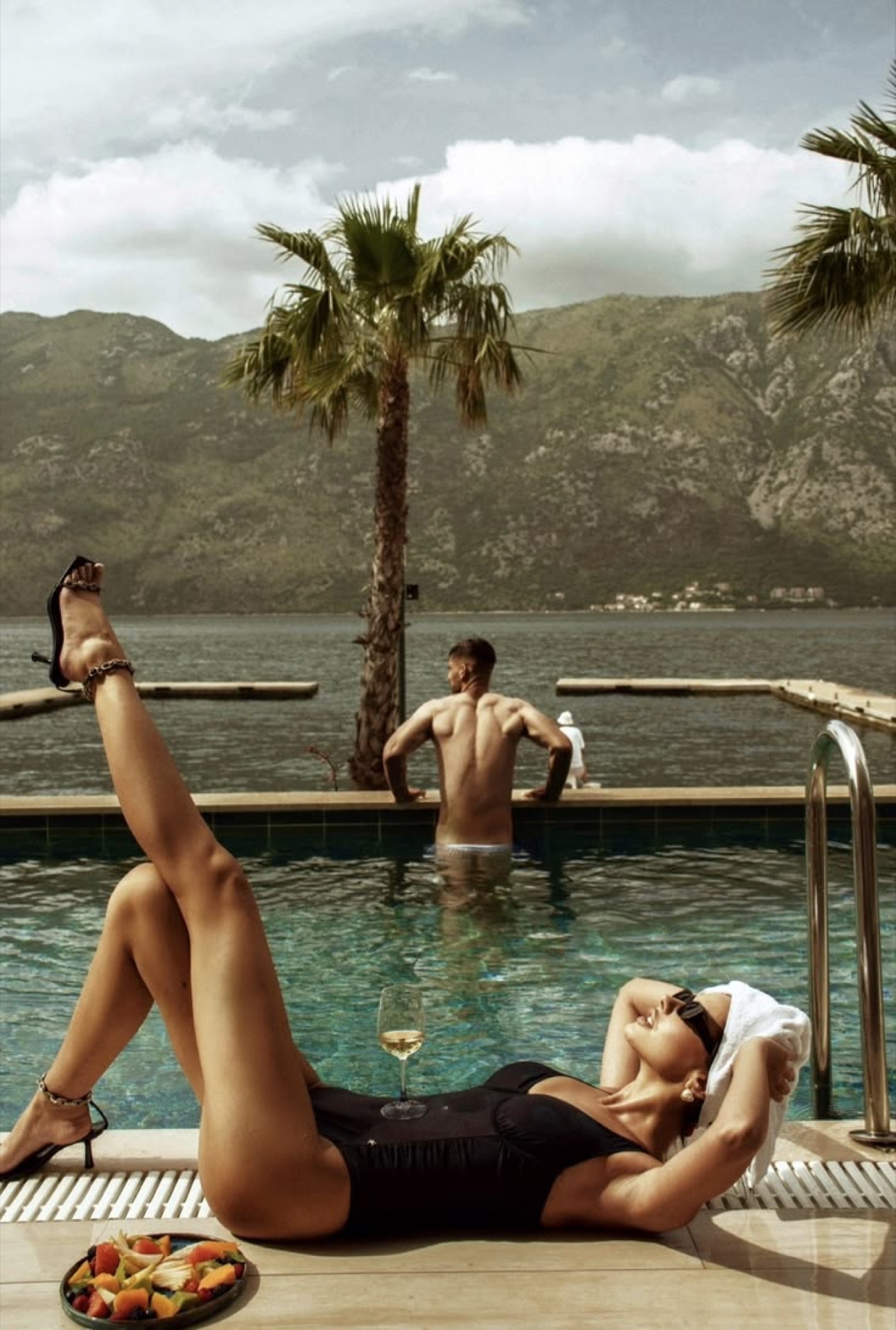 A quiet infinity pool overlooking the water